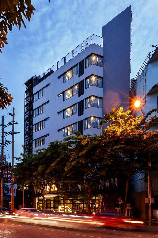 Rest24 Residence Bangkok Luaran gambar