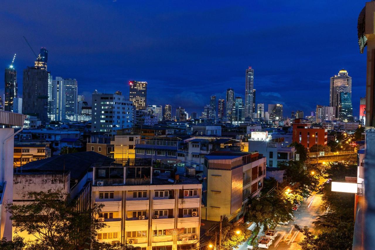 Rest24 Residence Bangkok Luaran gambar