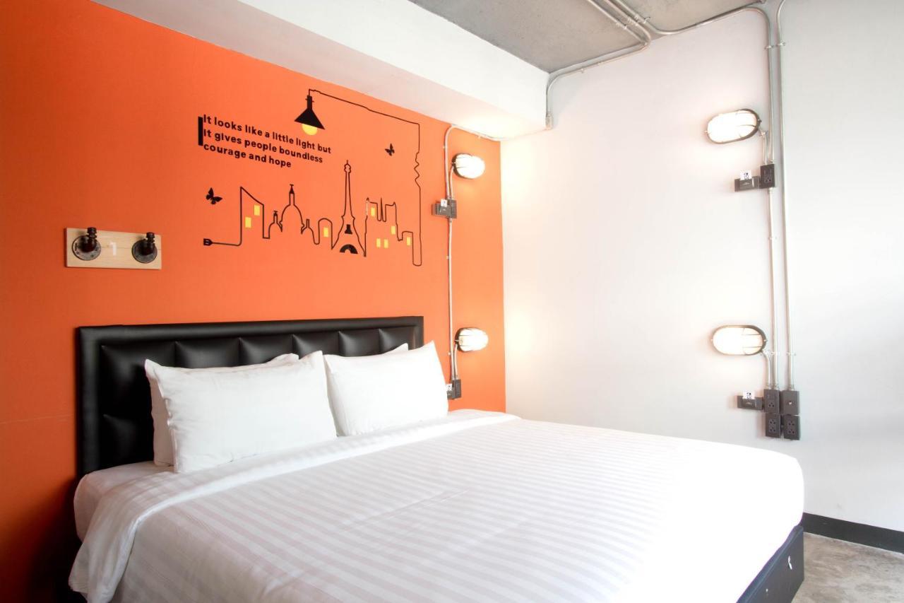 Rest24 Residence Bangkok Luaran gambar